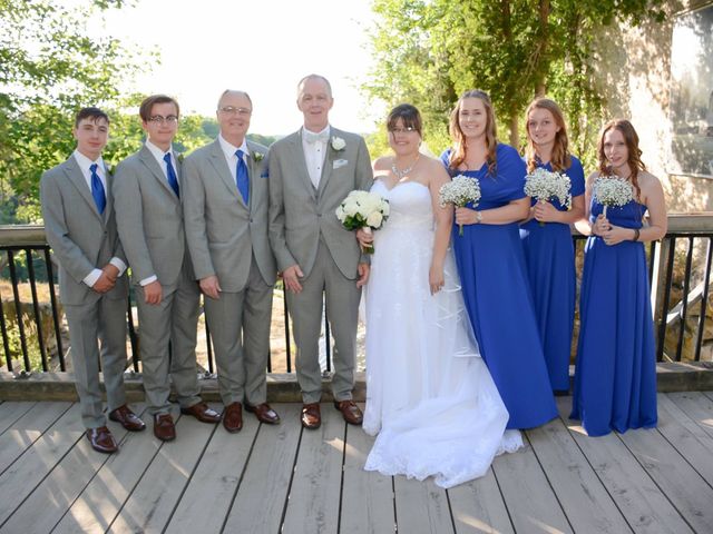 Daniel and Keena&apos;s wedding in Owen Sound, Ontario 16