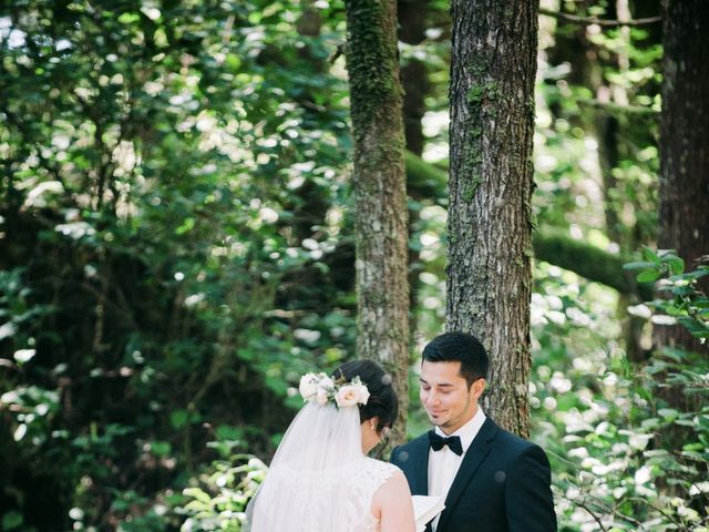 Dale and Kelsey&apos;s wedding in Tofino, British Columbia 8