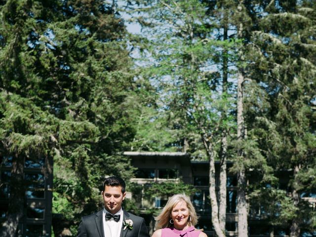 Dale and Kelsey&apos;s wedding in Tofino, British Columbia 50