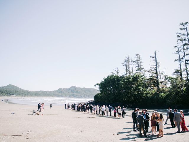 Dale and Kelsey&apos;s wedding in Tofino, British Columbia 79