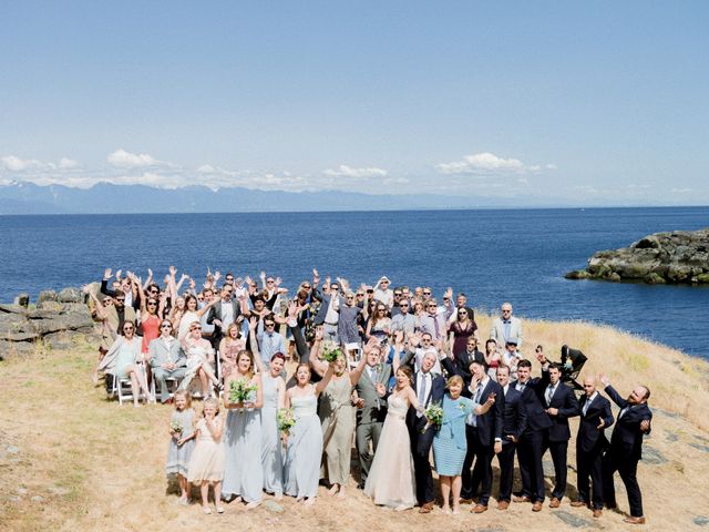 Mike and Cait&apos;s wedding in Gabriola, British Columbia 37