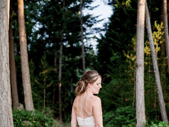 Mike and Cait&apos;s wedding in Gabriola, British Columbia 86