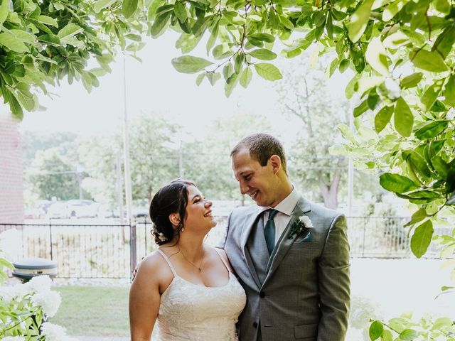 John and Kendra&apos;s wedding in Burlington, Ontario 3