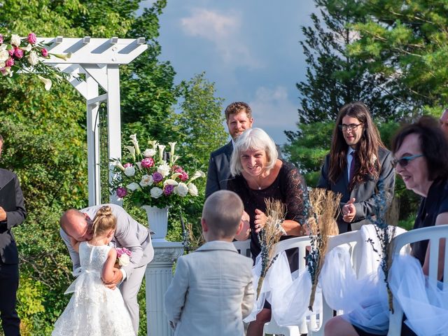 David and Kimberley&apos;s wedding in Kleinburg, Ontario 31