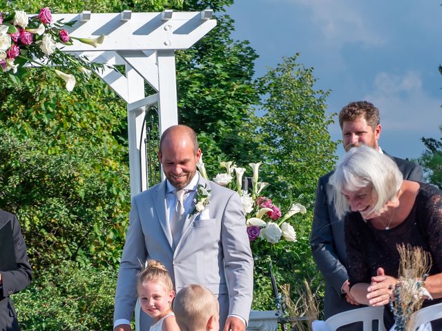David and Kimberley&apos;s wedding in Kleinburg, Ontario 32
