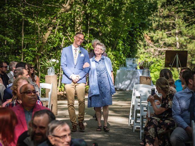 Josh and Carolyn&apos;s wedding in Kleinburg, Ontario 12