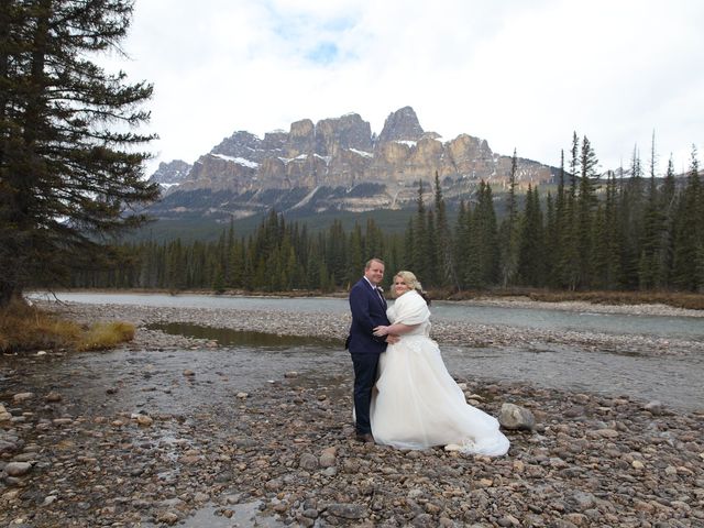 Matthew and Jessica&apos;s wedding in Lake Louise, Alberta 5