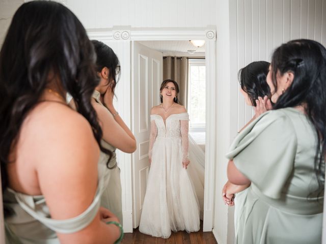 Yiwei and Jenny's wedding in Sainte-Anne-des-Plaines, Quebec 18