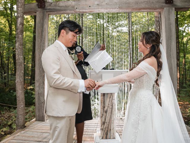 Yiwei and Jenny's wedding in Sainte-Anne-des-Plaines, Quebec 37