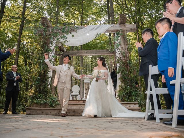 Yiwei and Jenny's wedding in Sainte-Anne-des-Plaines, Quebec 42
