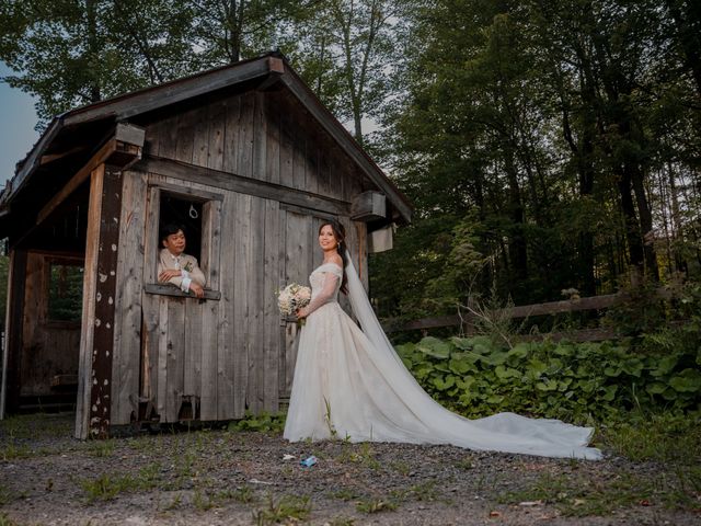 Yiwei and Jenny's wedding in Sainte-Anne-des-Plaines, Quebec 49