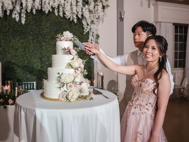 Yiwei and Jenny's wedding in Sainte-Anne-des-Plaines, Quebec 69
