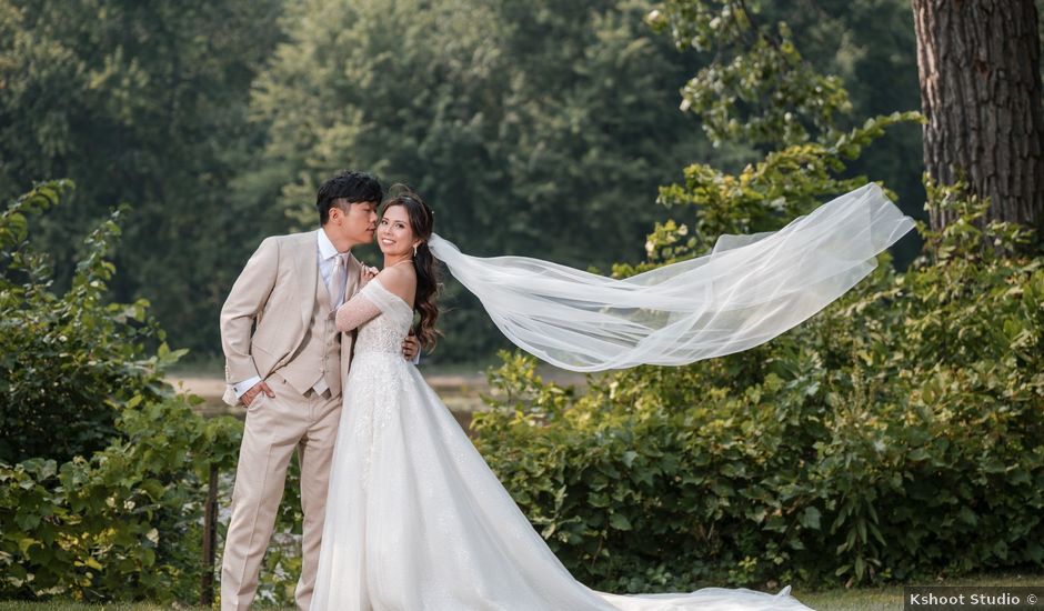 Yiwei and Jenny's wedding in Sainte-Anne-des-Plaines, Quebec