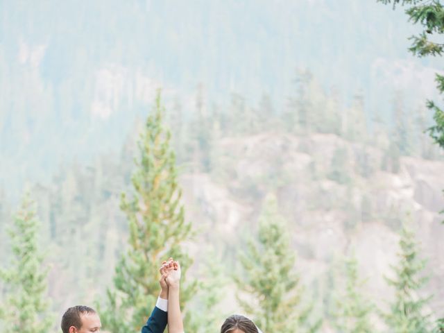 Spencer and Caroline&apos;s wedding in Squamish, British Columbia 16