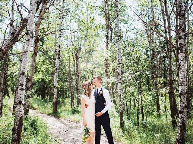 Lauren and Jonas&apos;s wedding in Winnipeg, Manitoba 28