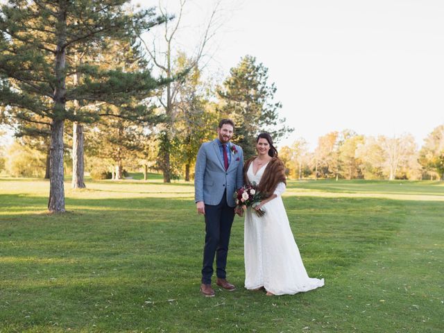 Carson and Sarah&apos;s wedding in Niagara Falls, Ontario 18