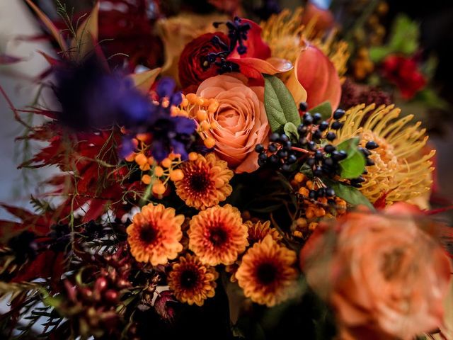 Matt and Nicole's wedding in Duncan, British Columbia 15