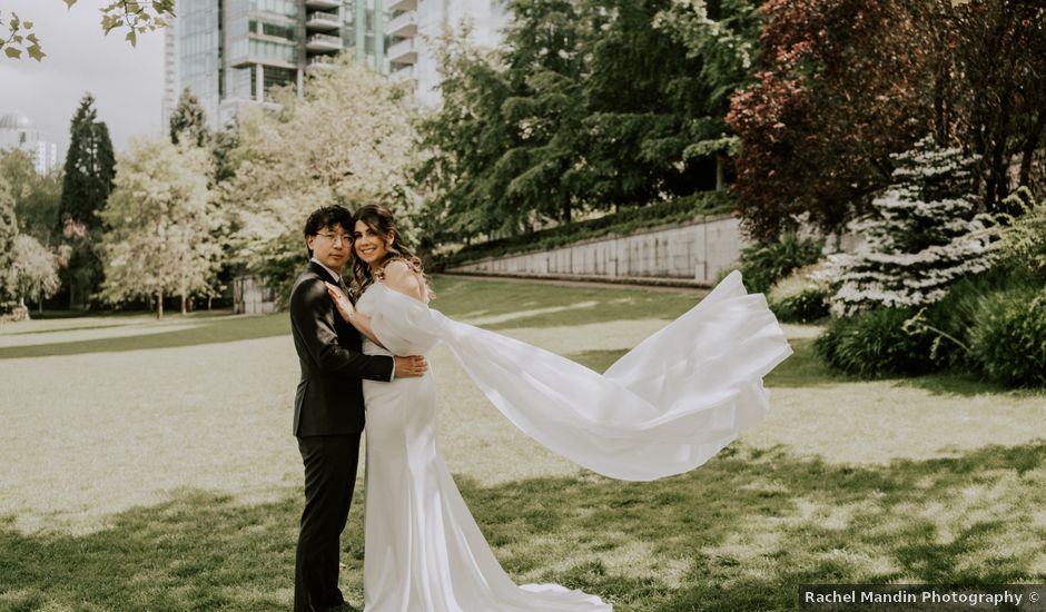 Amanda and Daniel's wedding in Vancouver, British Columbia