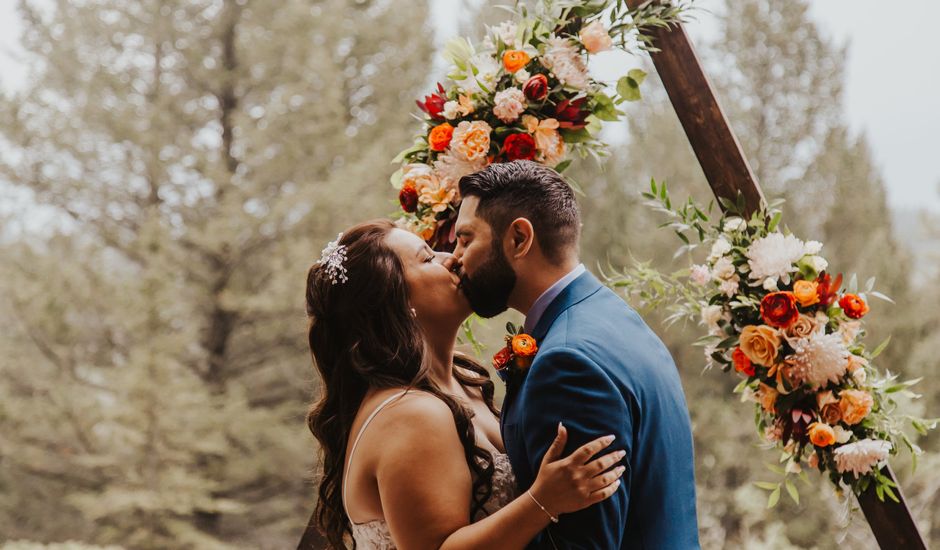 Enrique and Dulce's wedding in Canmore, Alberta