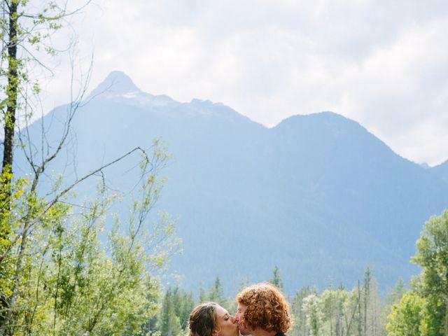 Sam and Keira&apos;s wedding in Squamish, British Columbia 102