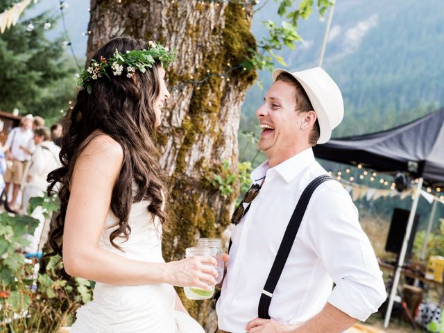 Jesse and Dannielle&apos;s wedding in Squamish, British Columbia 51