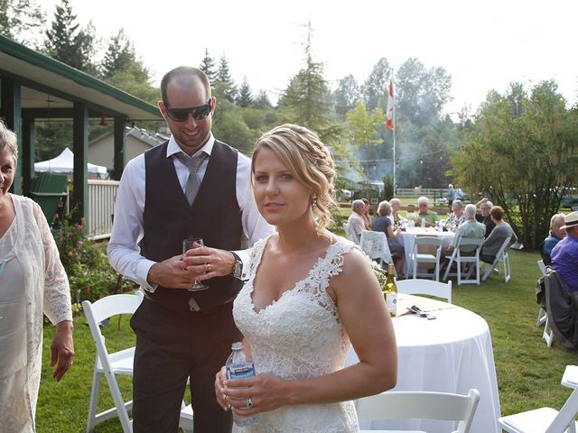 Ryan and Katie's wedding in Courtenay, British Columbia 11