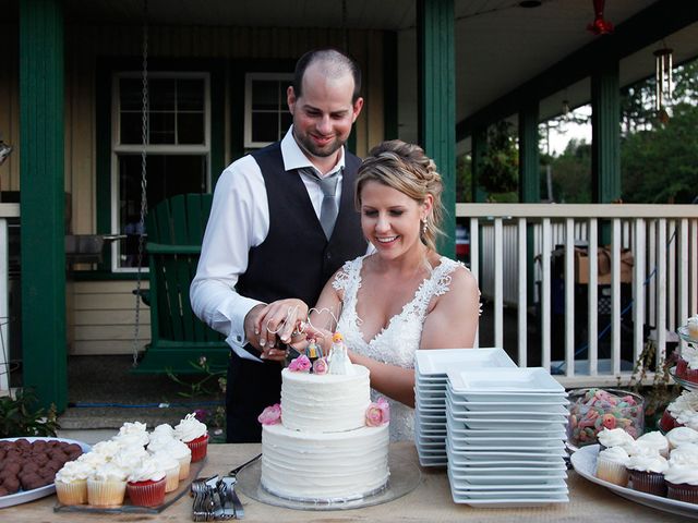 Ryan and Katie's wedding in Courtenay, British Columbia 14