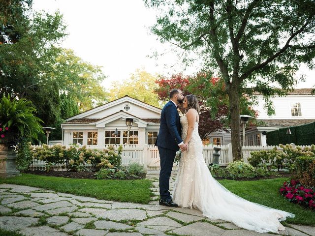 Roberto and Stephanie&apos;s wedding in Kleinburg, Ontario 4