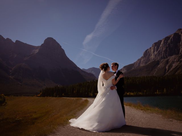 Reg and Shannon&apos;s wedding in Banff, Alberta 17