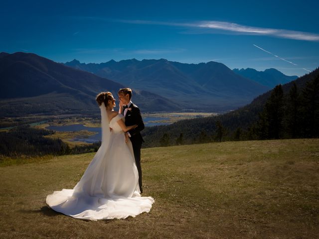 Reg and Shannon&apos;s wedding in Banff, Alberta 33
