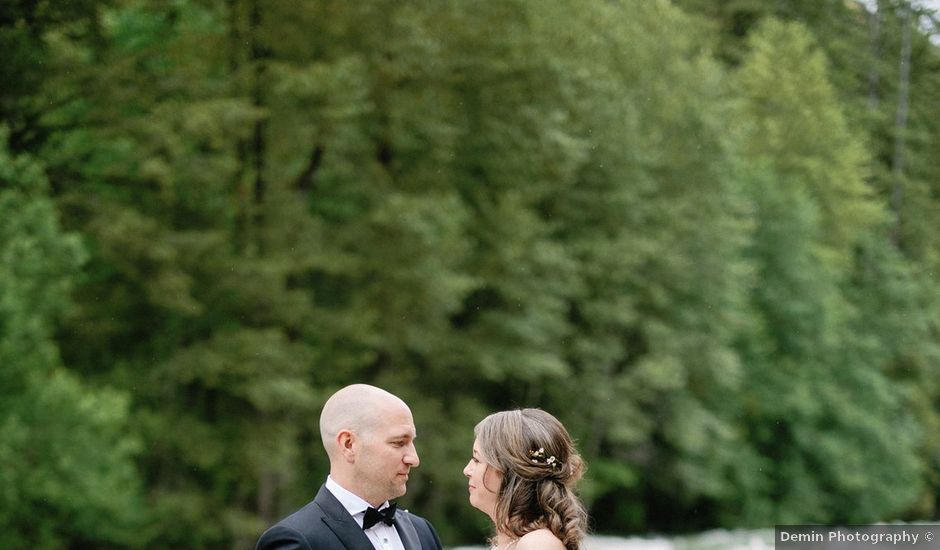 Ben and Allie's wedding in Squamish, British Columbia