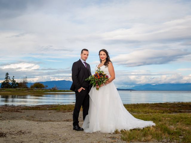 Kevin and Karissa&apos;s wedding in Parksville, British Columbia 51