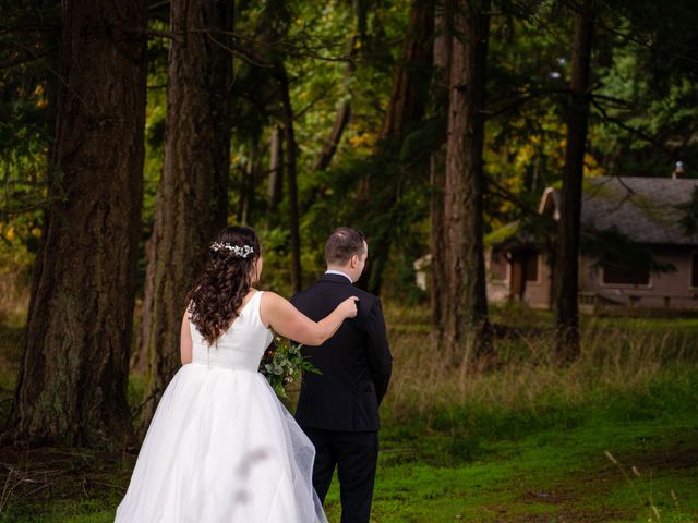 Kevin and Karissa&apos;s wedding in Parksville, British Columbia 87