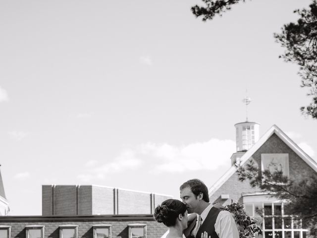 Cormac and Liz&apos;s wedding in Sherbrooke, Quebec 15