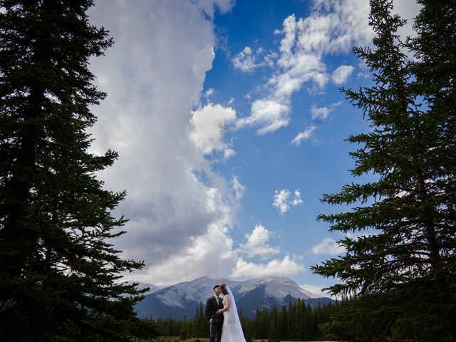 Amanda and Andrew&apos;s wedding in Bragg Creek, Alberta 13