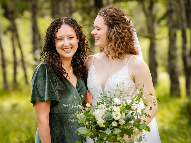 Amanda and Andrew&apos;s wedding in Bragg Creek, Alberta 19