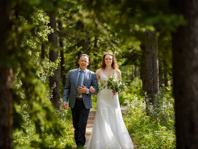 Amanda and Andrew&apos;s wedding in Bragg Creek, Alberta 33