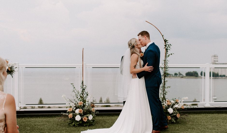 Matt and Jules's wedding in Collingwood, Ontario