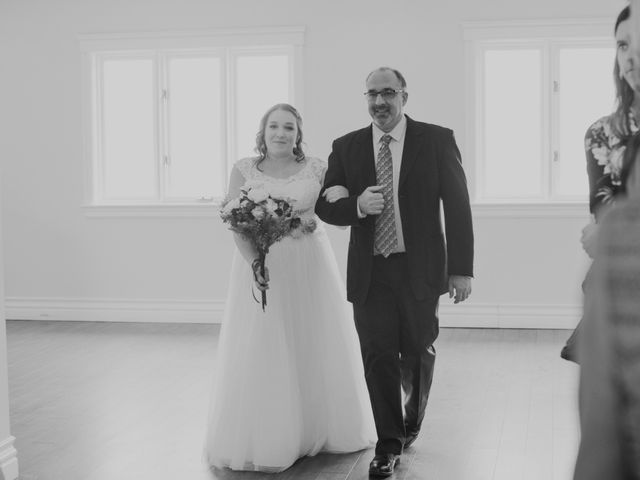 Samuel and Alyssa&apos;s wedding in St Jacobs, Ontario 9
