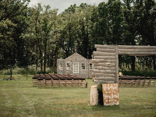 Tyler and Sam's wedding in Winnipeg, Manitoba 9