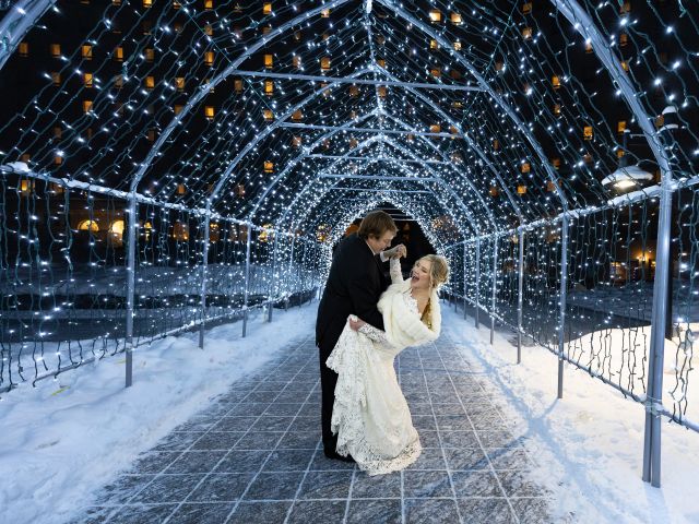 Logan and Chaylea's wedding in Lake Louise, Alberta 40