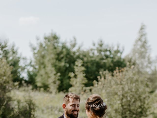 Darren and Ainsley&apos;s wedding in Blue Mountains, Ontario 30