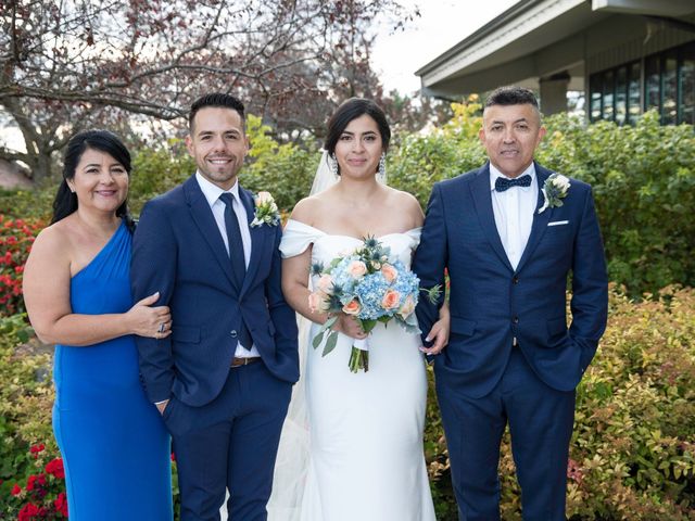 Cristian and Amanda&apos;s wedding in Newmarket, Ontario 31