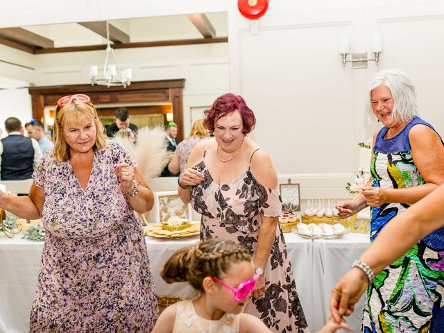 Rob and Kate's wedding in Ingersoll, Ontario 50