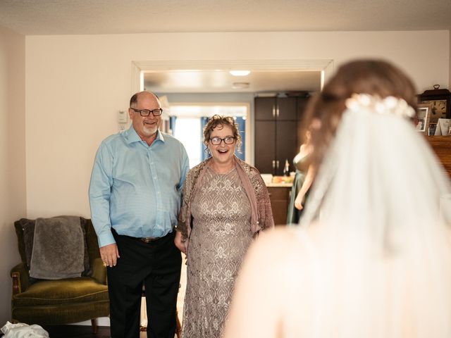 John and Rachel&apos;s wedding in Hamilton, Ontario 21