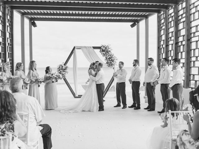 Mike and Anda's wedding in Niagara Falls, Ontario 47