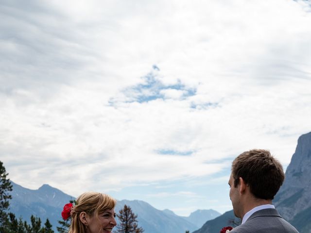 Rob and Victoria&apos;s wedding in Banff, Alberta 4