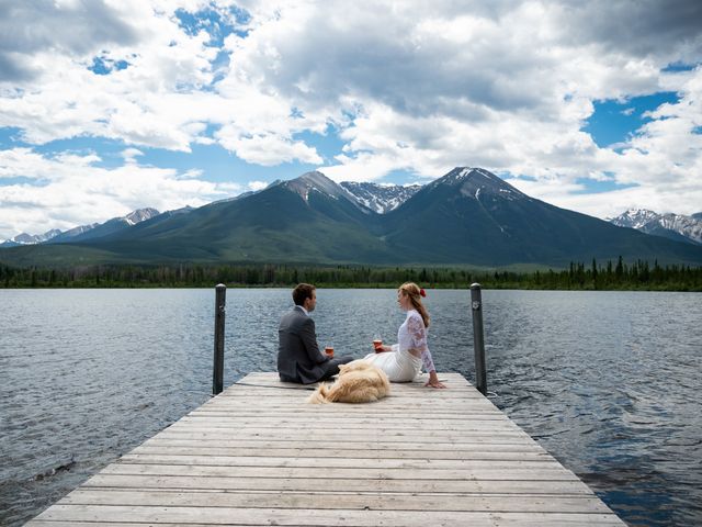 Rob and Victoria&apos;s wedding in Banff, Alberta 11