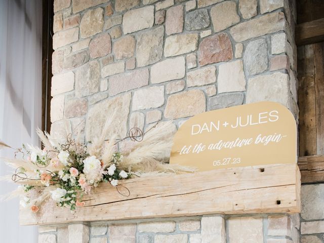 Jules and Dan&apos;s wedding in Beamsville, Ontario 19