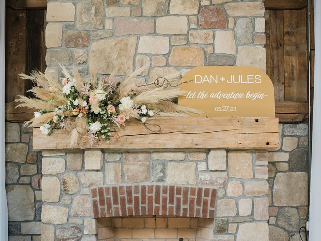 Jules and Dan&apos;s wedding in Beamsville, Ontario 22